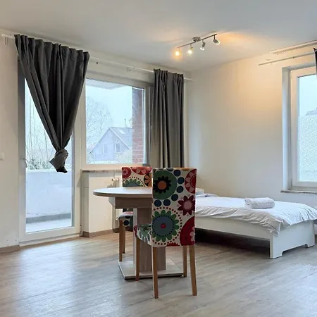 アパート Business Mit Wlan & Parkplatz キール