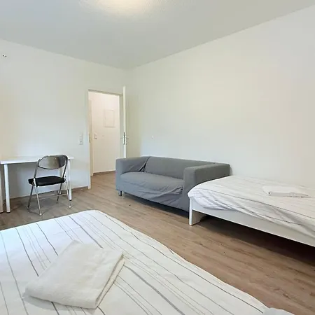 Business Mit Wlan & Parkplatz アパート