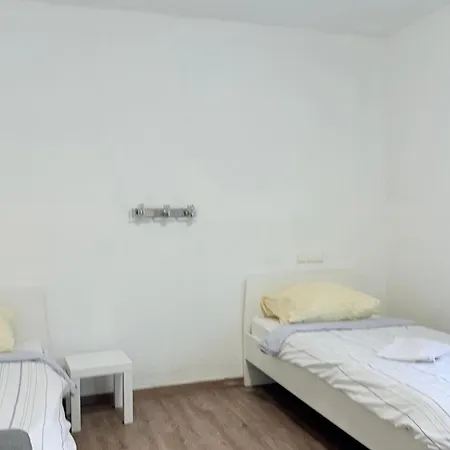 Business Mit Wlan & Parkplatz