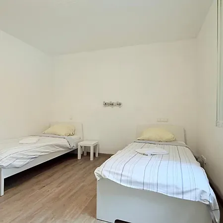 アパート Business Mit Wlan & Parkplatz キール