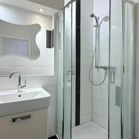 Business Mit Wlan & Parkplatz *